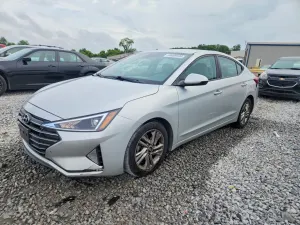 Hyundai Elantra 2.0L 4 2019