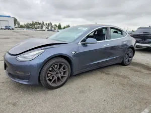 Tesla Model 3 2018