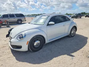 Volkswagen Beetle 1.8L 4 2015