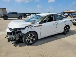 Nissan Sentra 2.0L 4 2023