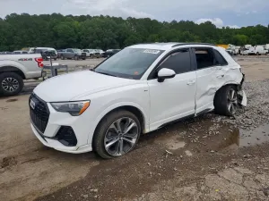 Audi Q3 2.0L 4 2021