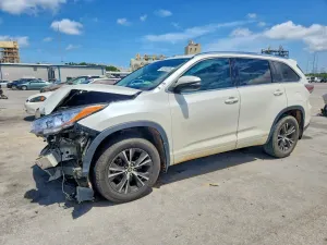 Toyota Highlander 3.5L 6 2016