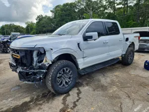 Ford F-150 5.0L 8 2025