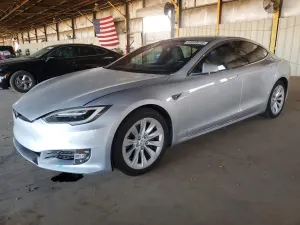 Tesla Model S 2016