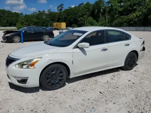 Nissan Altima 2.5L 4 2015