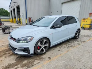 Volkswagen Golf 2L 4 2018