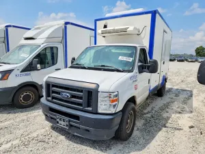 Ford Econoline 7.3L 8 2023