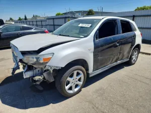Mitsubishi Outlander 2.0L 4 2015