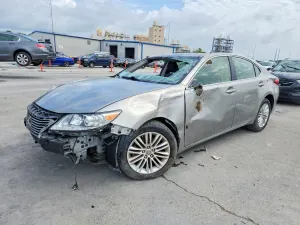 Lexus ES 3.5L 6 2015