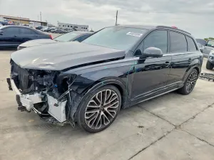 Audi SQ7 4.0L 8 2025