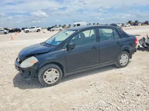 Nissan Versa 1.8L 4 2010