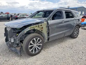 Ford Explorer 2.3L 4 2025
