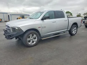 RAM 1500 5.7L 8 2013