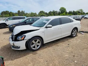 Volkswagen Passat 1.8L 4 2015