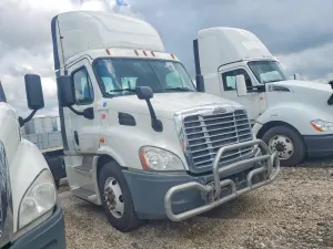 Freightliner Cascadia 12.8L 6 2015