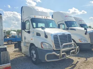 Freightliner Cascadia 12.8L 6 2015