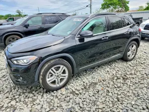 Mercedes-Benz GLA 2.0L 4 2023