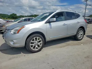 Nissan Rogue 2.5L 4 2013