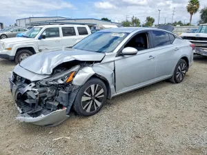 Nissan Altima 2.5L 4 2022