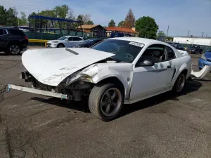 Ford Mustang 3.8L 6 1999