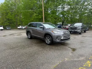 Toyota Highlander 3.5L 6 2019