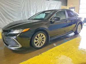 Toyota Camry 2.5L 4 2021