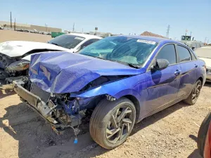 Hyundai Elantra 2.0L 4 2025