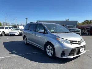 Toyota Sienna 3.5L 6 2018