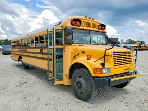 International 3000 8 1997