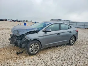 Hyundai Elantra 2.0L 4 2019