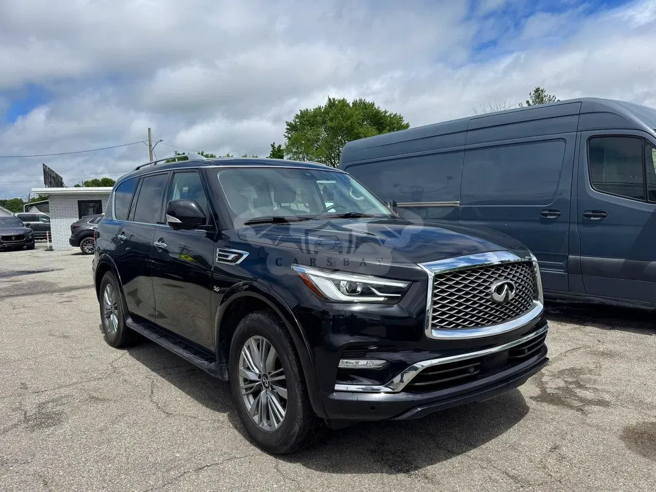 Infiniti QX80 5.6L 8 2020