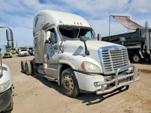 Freightliner Cascadia 14.8L 6 2015