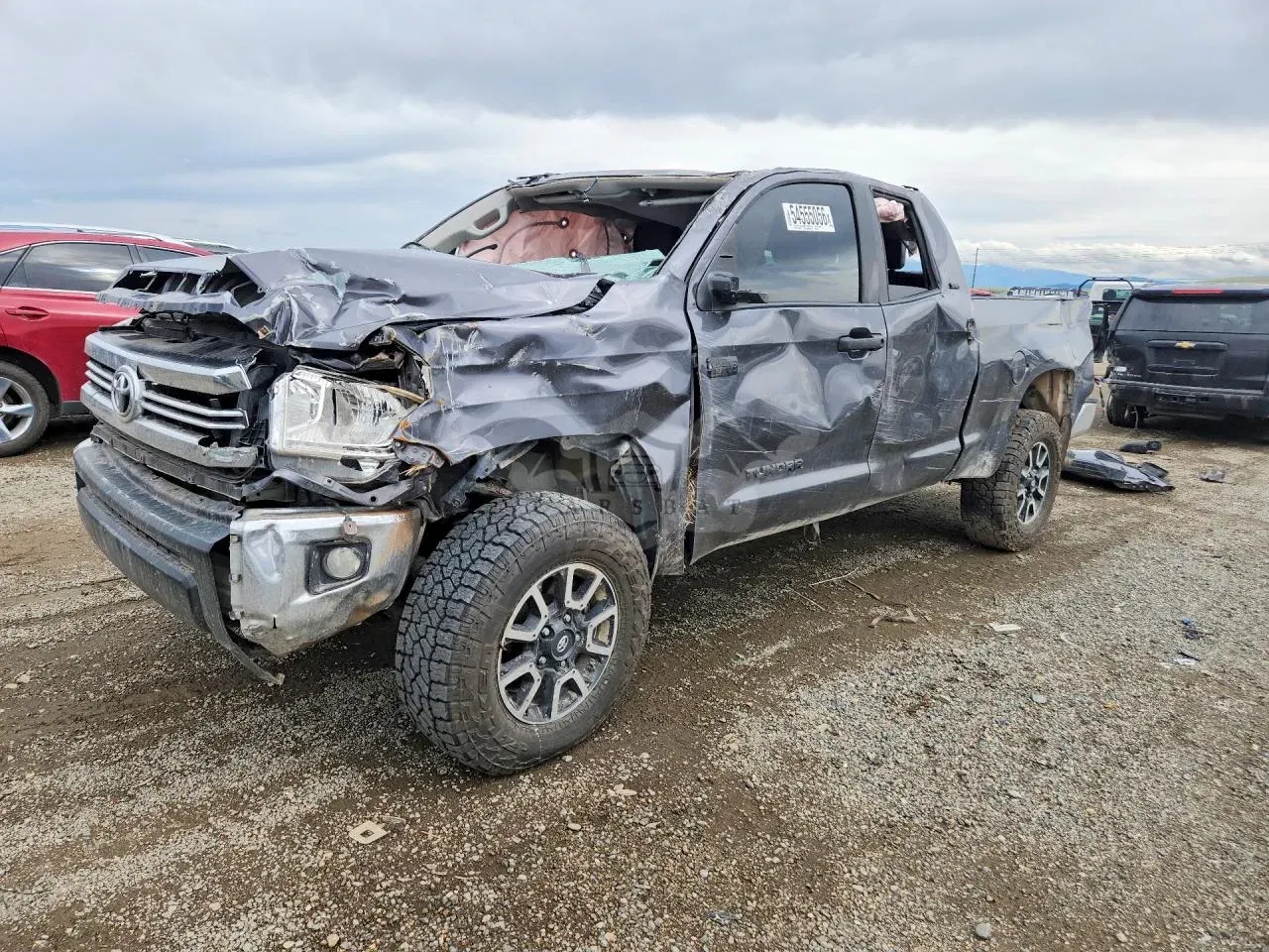 Toyota Tundra 5.7L 8 2017
