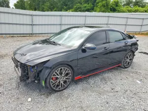 Hyundai Elantra 2.0L 4 2023