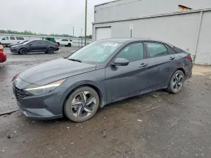 Hyundai Elantra 2.0L 4 2023