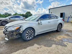 Nissan Altima 2.5L 4 2017