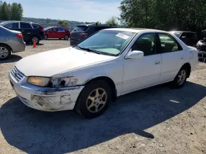 Toyota Camry 2.2L 4 1997