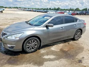 Nissan Altima 2.5L 4 2015