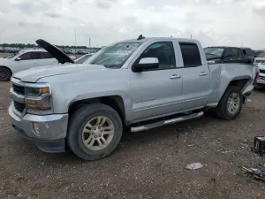 Chevrolet Silverado 1500 C1500 LT 4.3L 6 2017