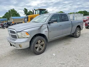 RAM 1500 5.7L 8 2019