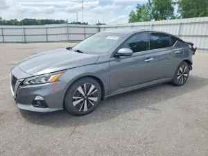 Nissan Altima 2.5L 4 2021