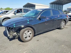Hyundai Elantra 2.0L 4 2024