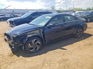 Hyundai Elantra 2.0L 4 2025