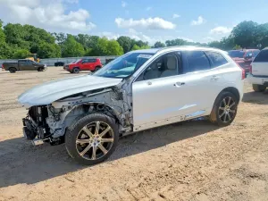 Volvo XC60 2.0L 4 2019