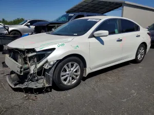 Nissan Altima 2.5L 4 2015
