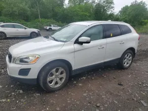 Volvo XC60 3.2L 6 2013