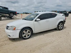 Dodge Avenger 2.4L 4 2013