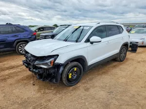 Volkswagen Taos 1.5L 4 2025