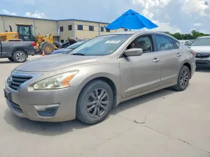 Nissan Altima 2.5L 4 2015
