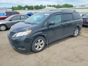 Toyota Sienna 3.5L 6 2012